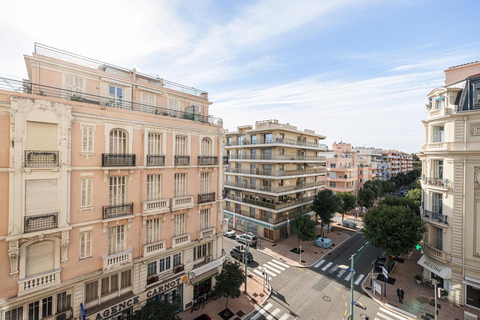 Vacances Au Palace - Happy Rentals Мантон Екстер'єр фото