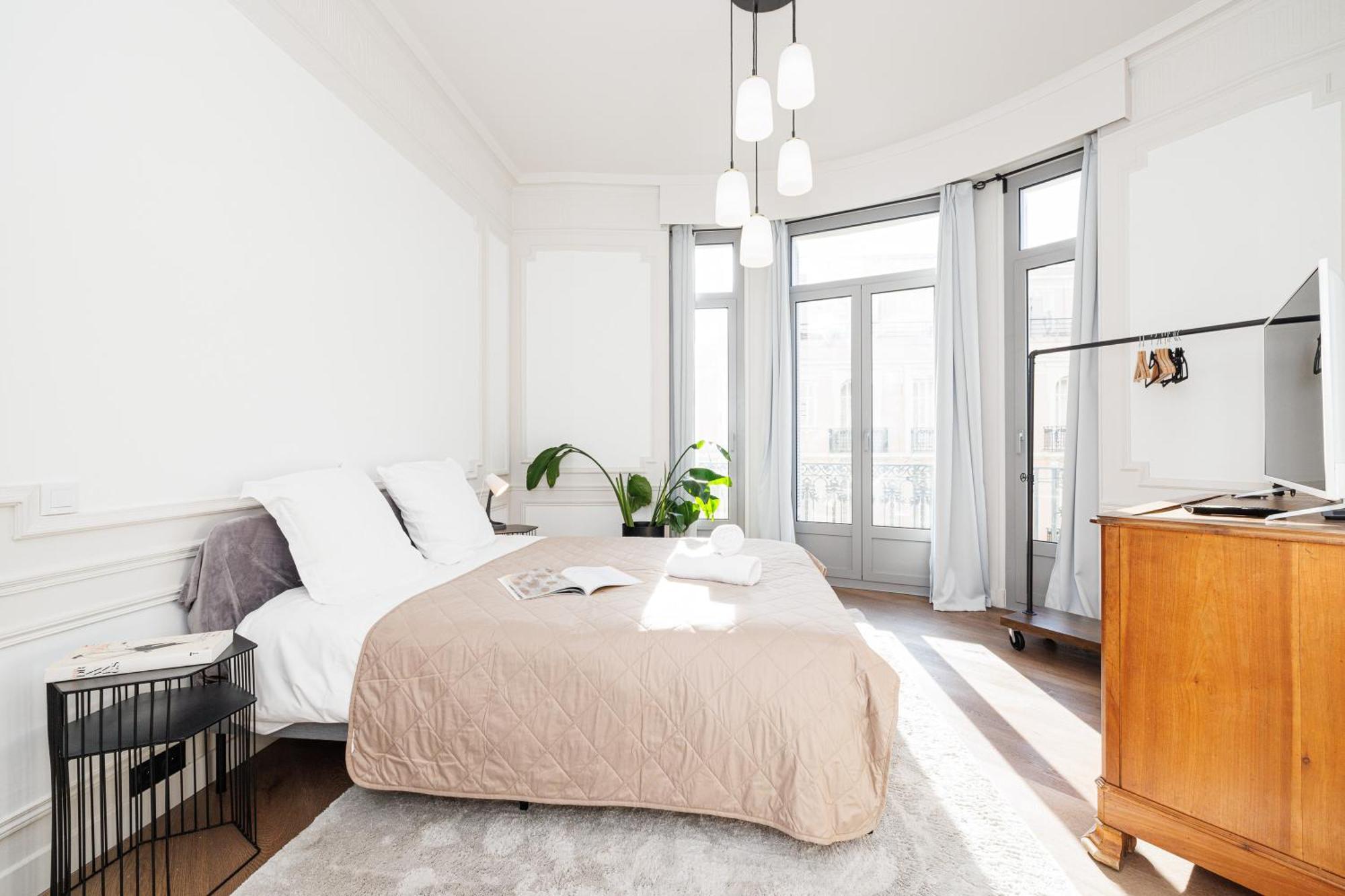 Vacances Au Palace - Happy Rentals Мантон Екстер'єр фото